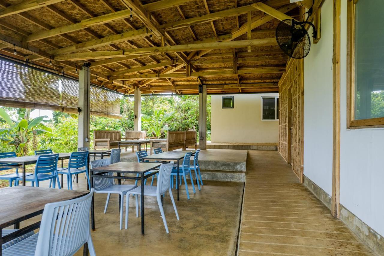 Izustarri * Burgos (Siargao)