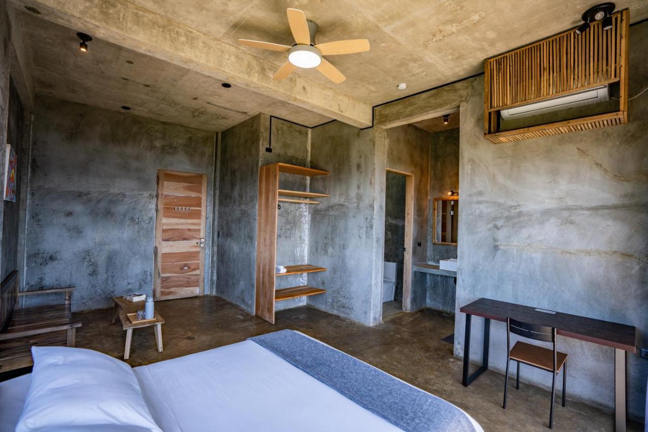 Homestay Izustarri *