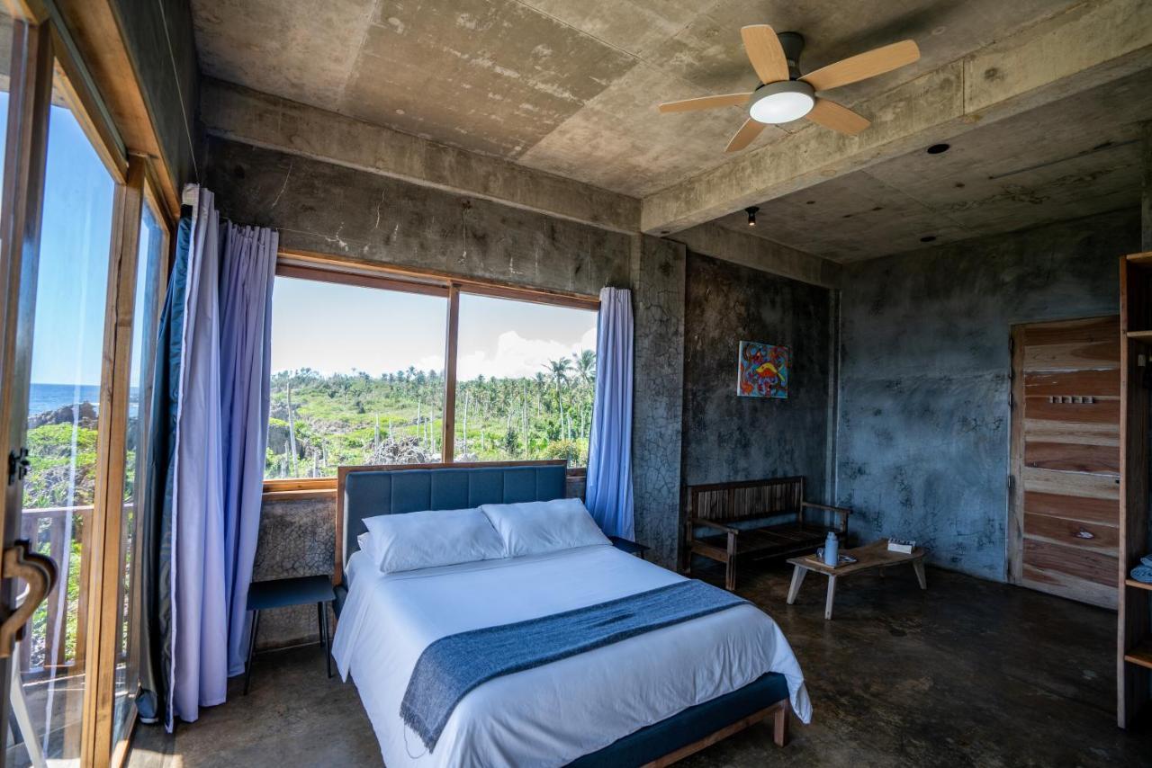 Izustarri * Burgos (Siargao)