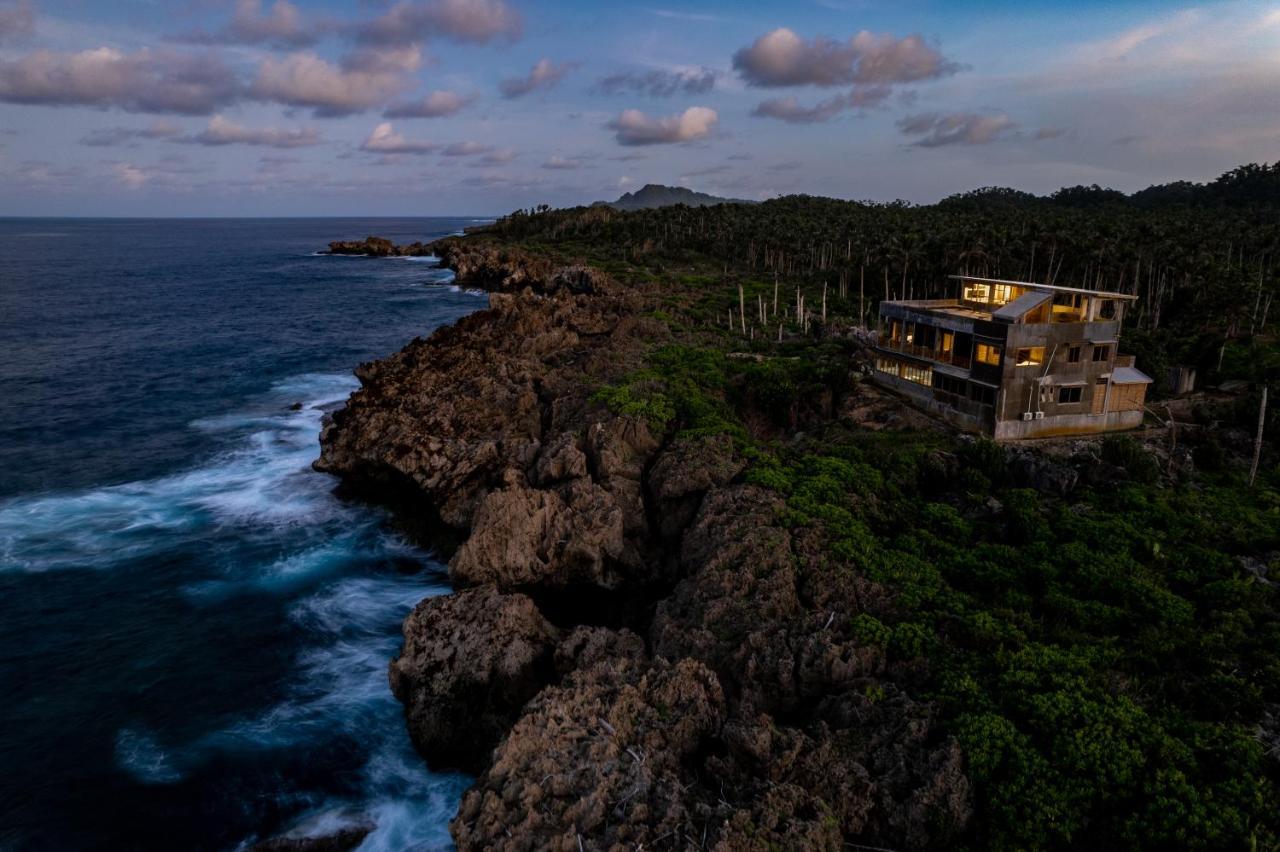 Izustarri Burgos (Siargao)